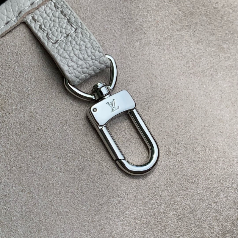 LV Shopping Bags